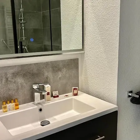 Juana Yourhosthelper Apartamento Antibes