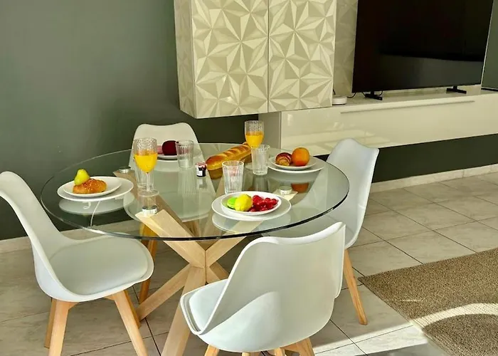 Juana Apartment