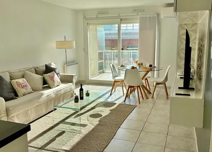 Juana Yourhosthelper Apartamento *